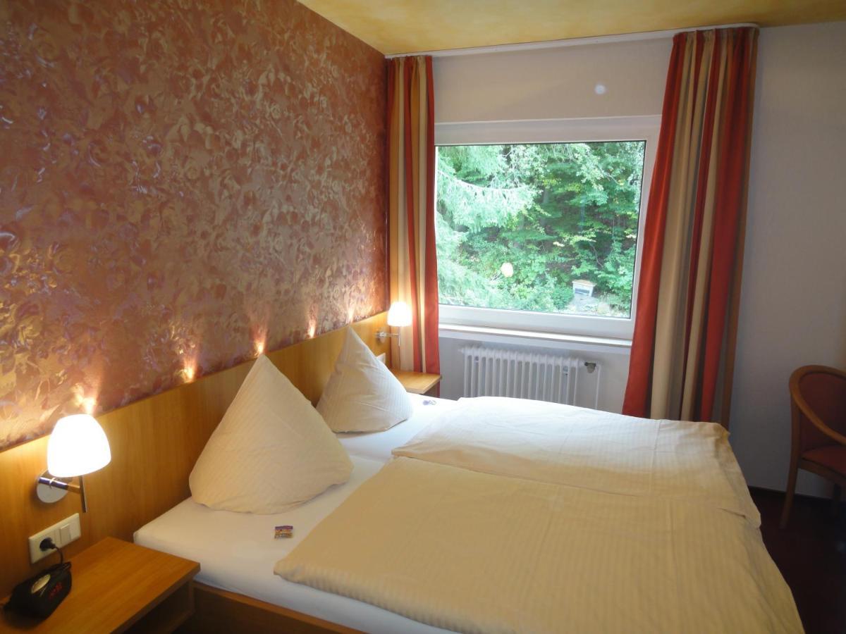 Wohlfuehlhotel "Waldcafe Jaeger" Bad Driburg Ngoại thất bức ảnh