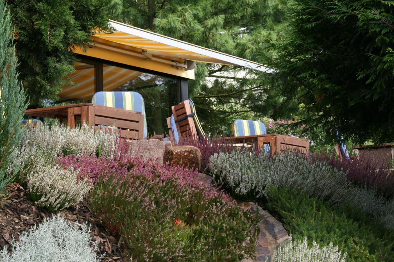 Wohlfuehlhotel "Waldcafe Jaeger" Bad Driburg Ngoại thất bức ảnh